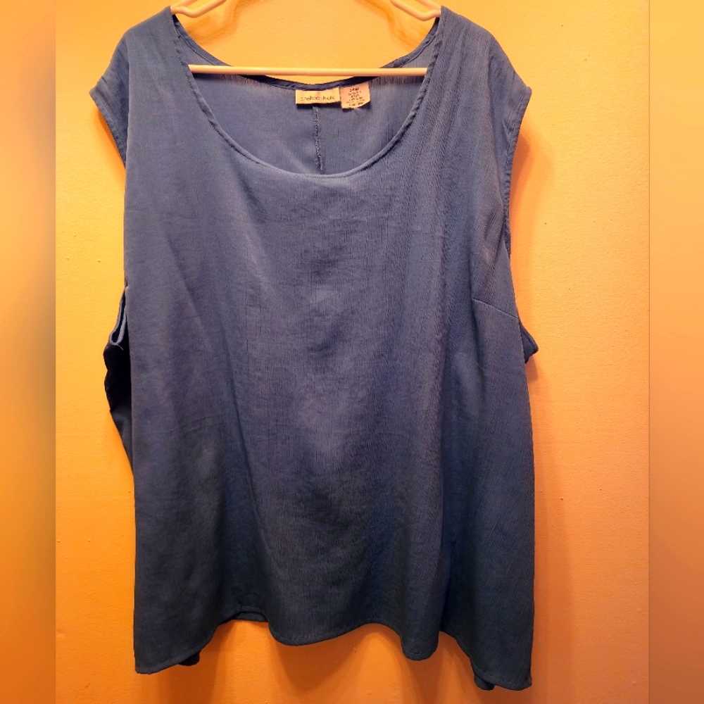 Chelsea Studio crinkle tank top. Size 34w. Dusty blue